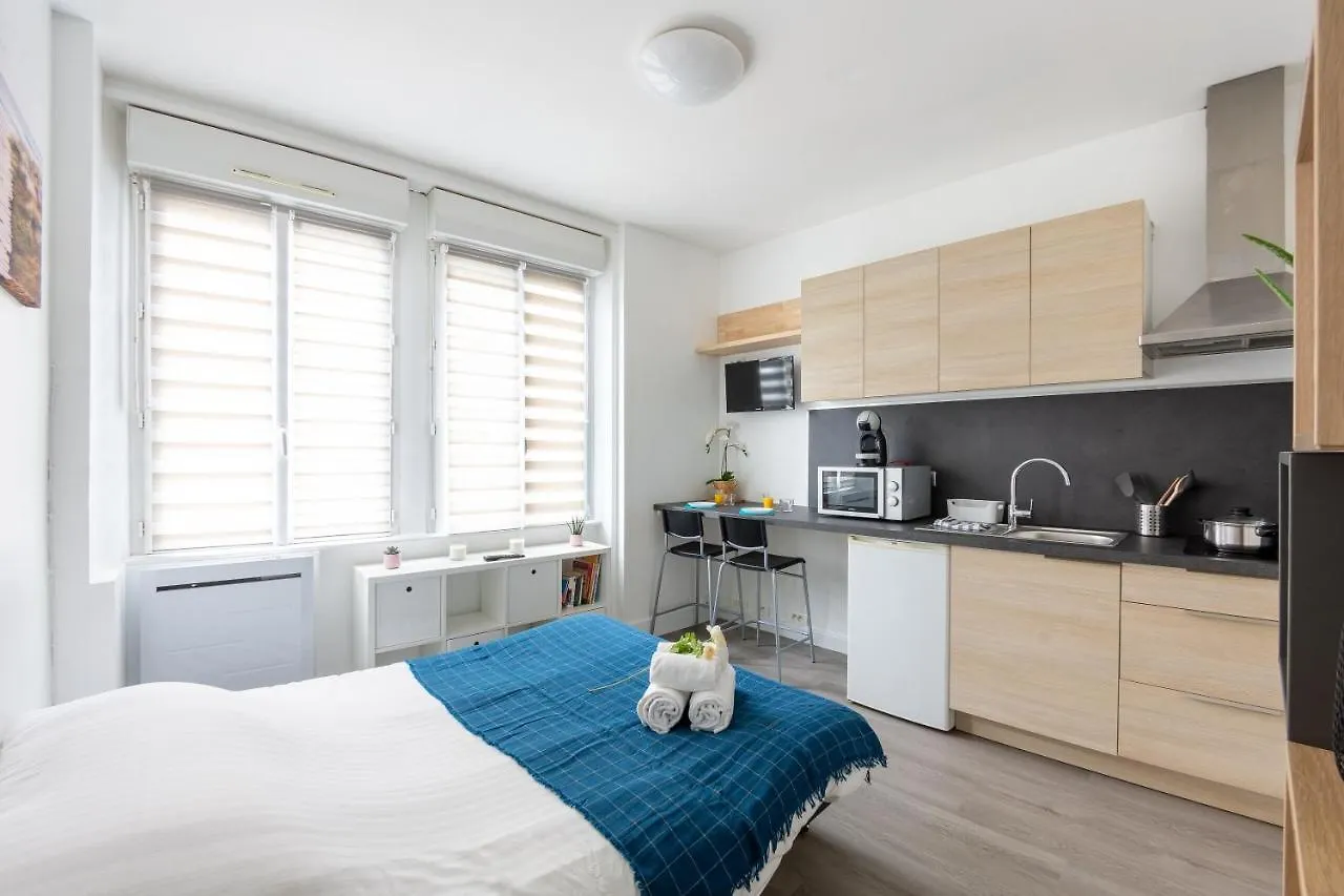 Yannig, Charmant Studio Renove A Recouvrance Brest 0*,  France